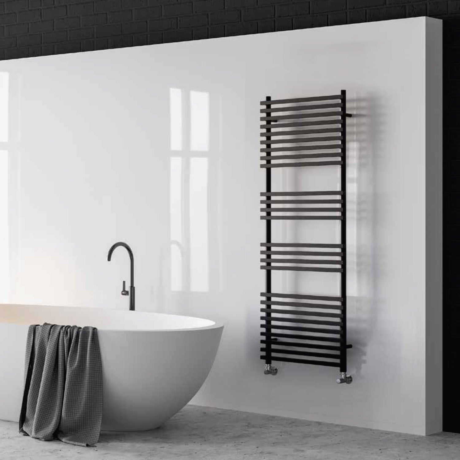Termoarredo idraulico modello Trapani di Lazzarini 1400x500 dritto - Antracite by CeramicStore | Lo specialista del tuo bagno