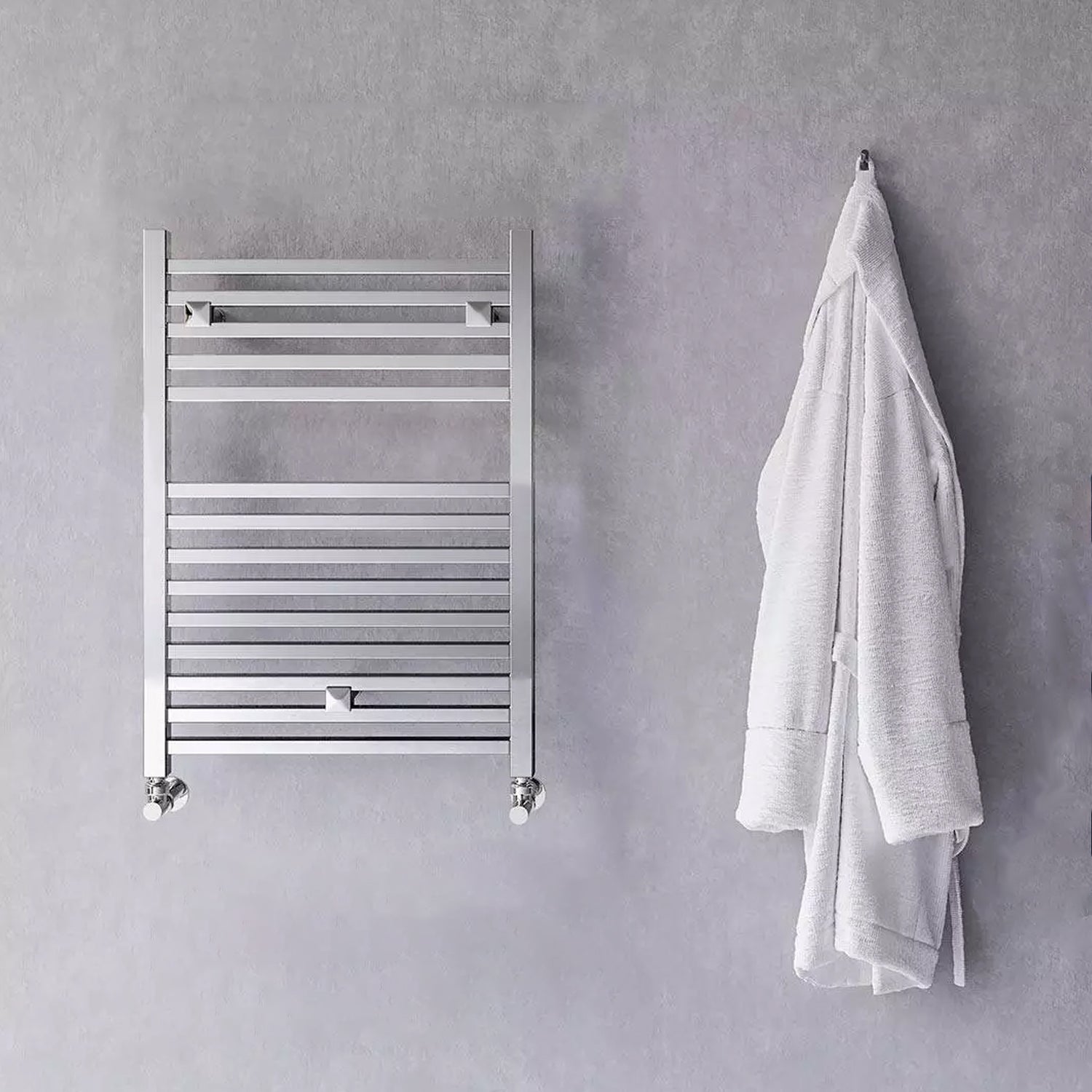 Termoarredo idraulico modello Todi di Lazzarini 690x500 - Cromo by CeramicStore | Lo specialista del tuo bagno