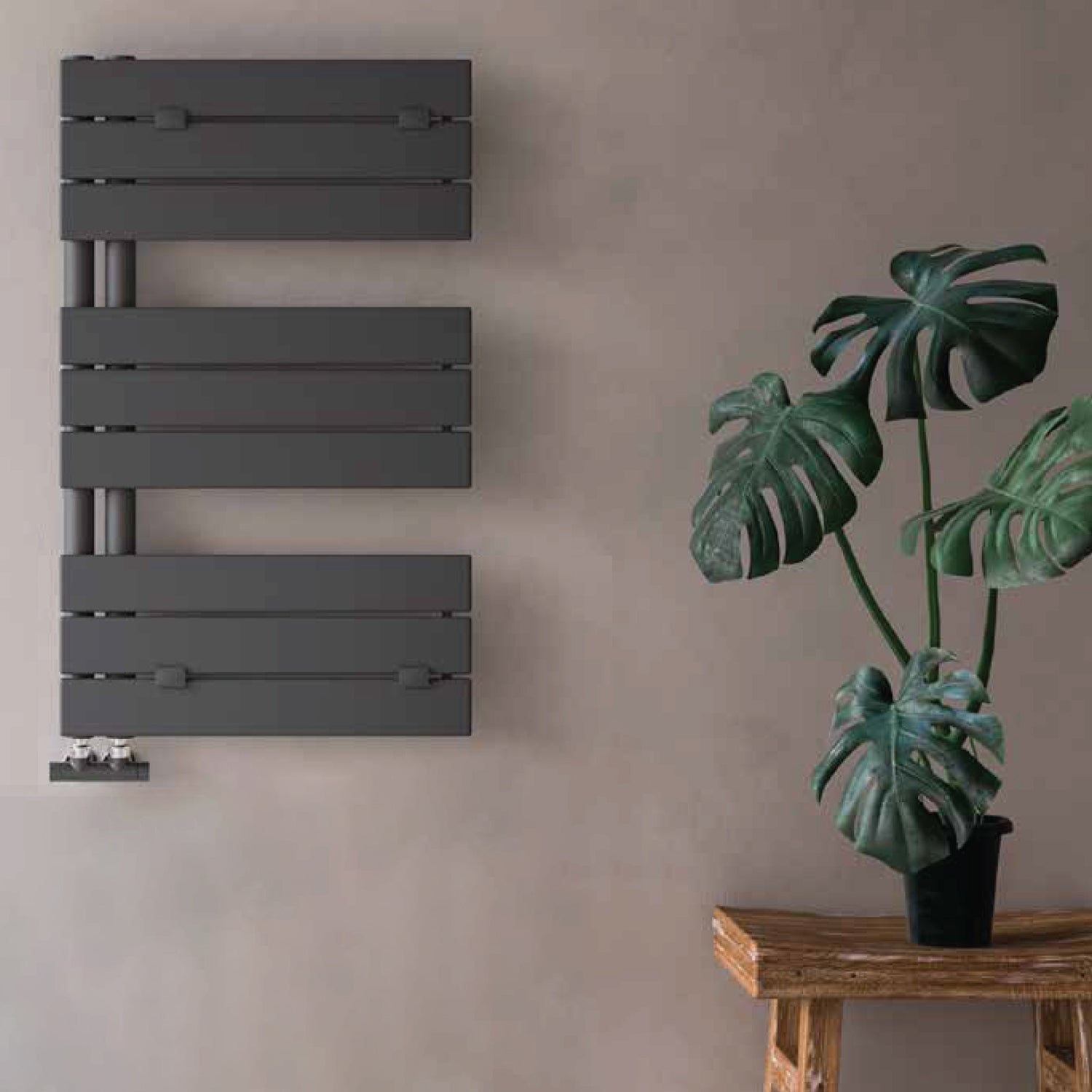  Termoarredo idraulico modello Alba di Lazzarini 830x500 - Antracite by CeramicStore | Lo specialista del tuo bagno