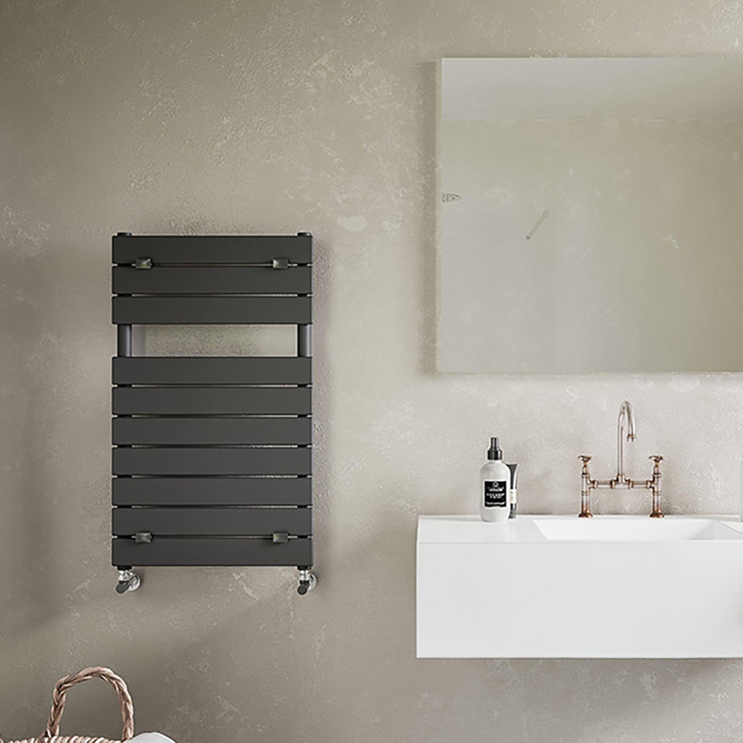  Termoarredo idraulico modello Palermo di Lazzarini 840x500 - Nero Opaco by CeramicStore | Lo specialista del tuo bagno