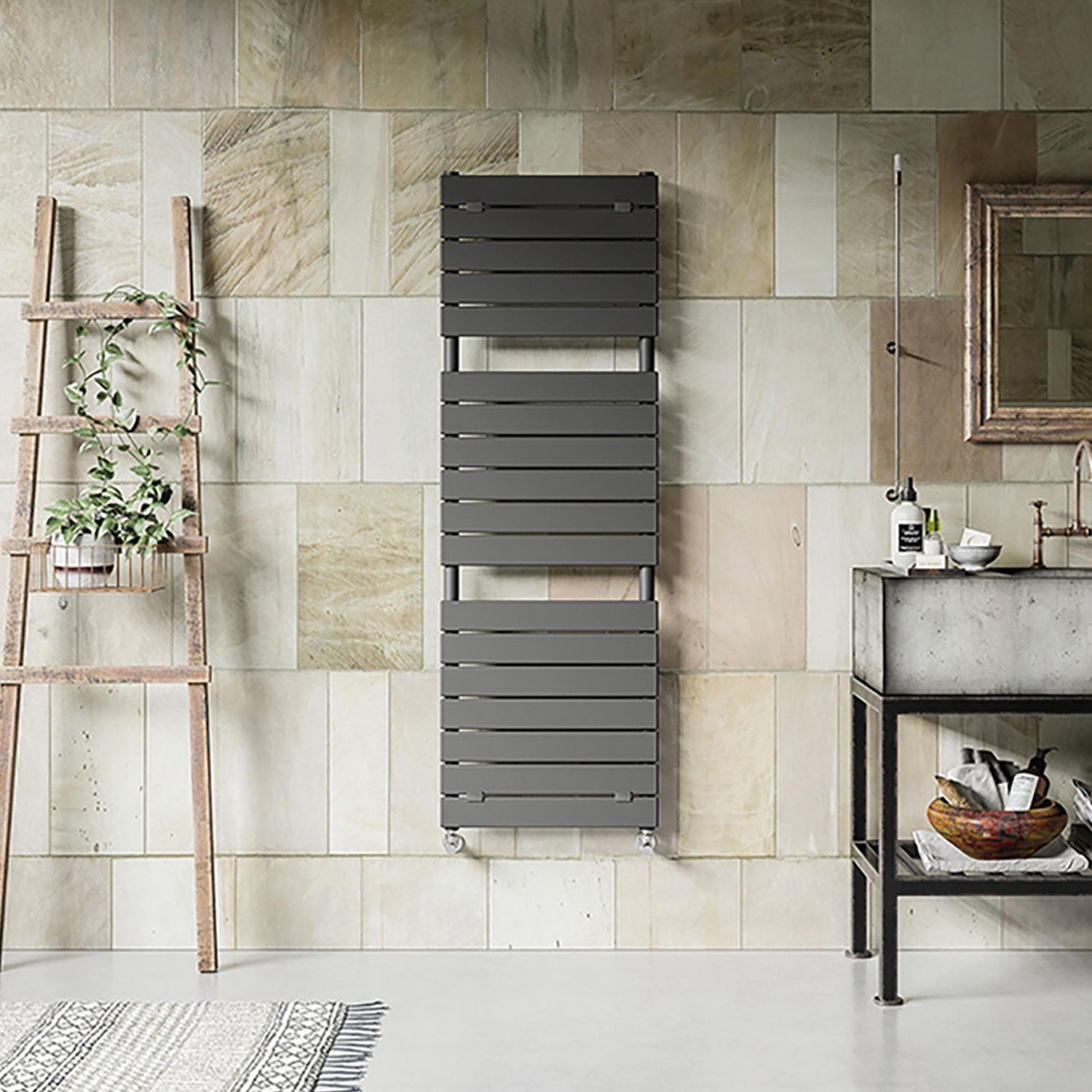  Termoarredo idraulico modello Palermo di Lazzarini 1512x500 - Nero Opaco by CeramicStore | Lo specialista del tuo bagno