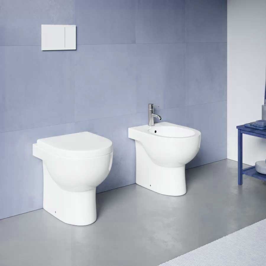 Coppia di sanitari filomuro Claim di Bathcore cm 37,5x53 bidet - wc senza brida e copriwater 6