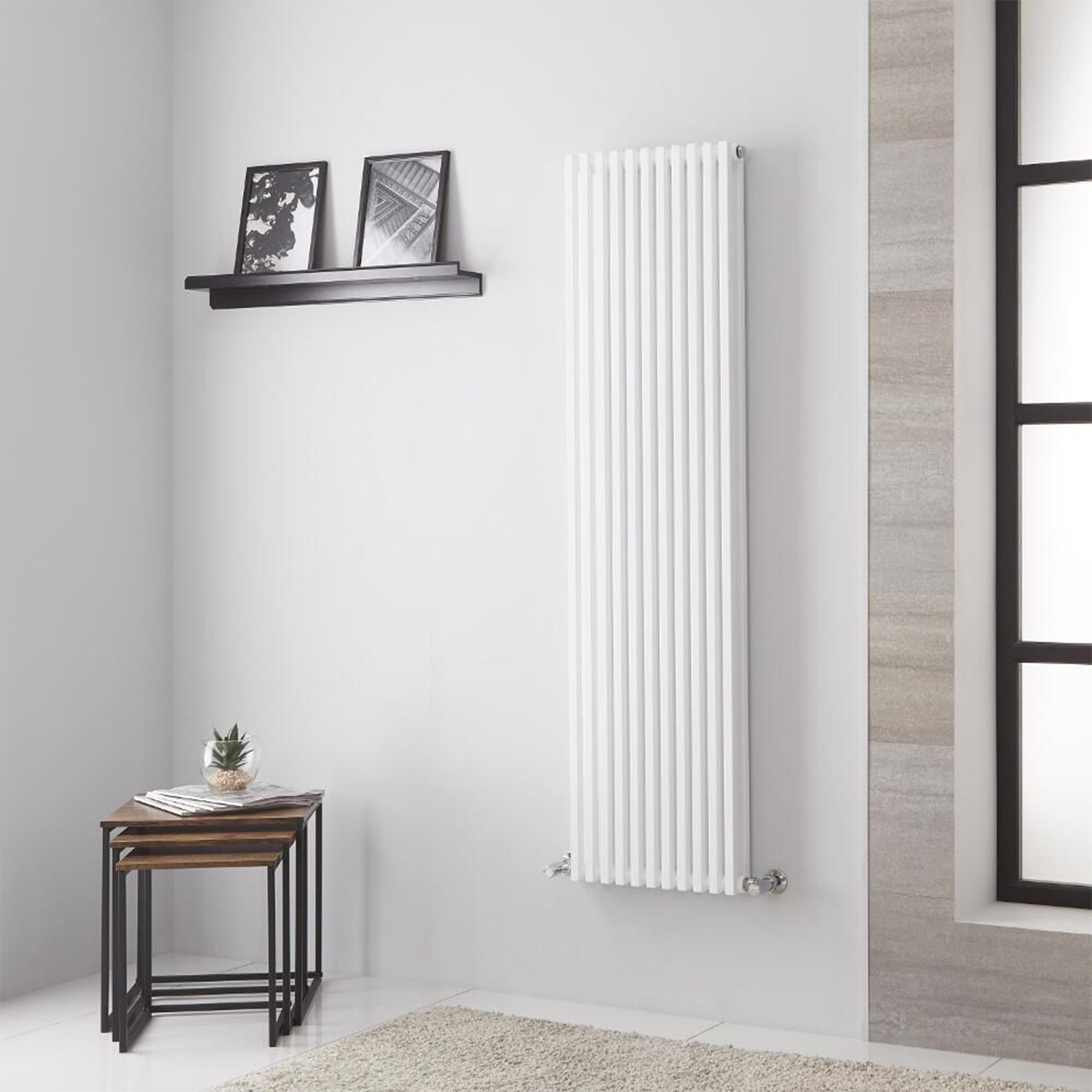 Termoarredo singolo Lazzarini 1506x392 mm interasse 392/1470 mm modello Grosseto V finitura Bianco by CeramicStore | Lo specialista del tuo bagno