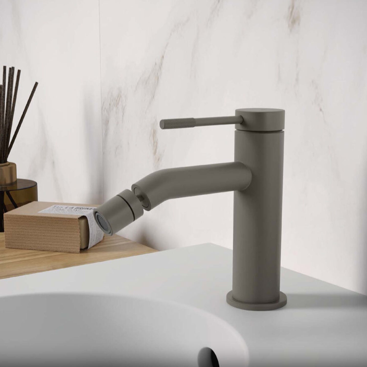 Miscelatore bidet monocomando RubiFlux York Mud con piletta di scarico click-clack - Grigio Fango