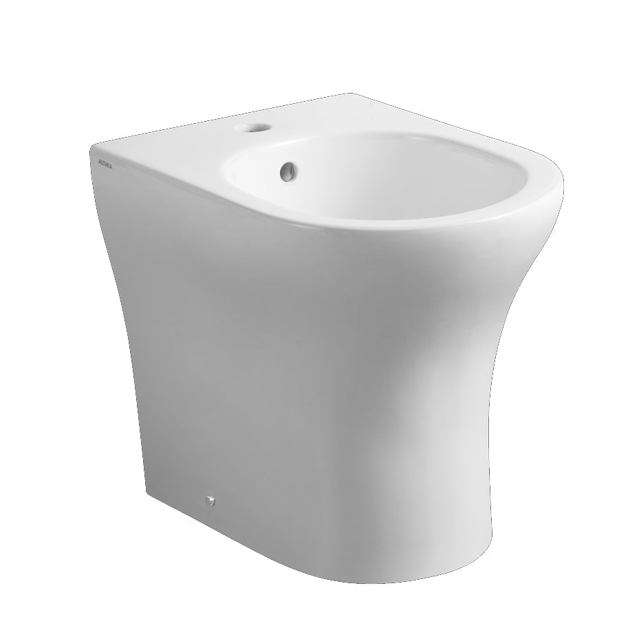 Coppia di sanitari filomuro WC bidet e coprivaso modello Soli di Althea 9