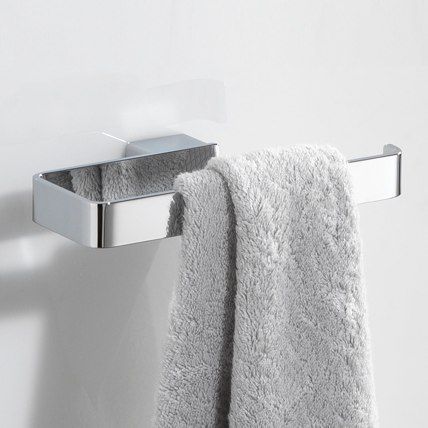  Portasalviette ad anello Gedy serie Lounge - Cromato by CeramicStore | Lo specialista del tuo bagno