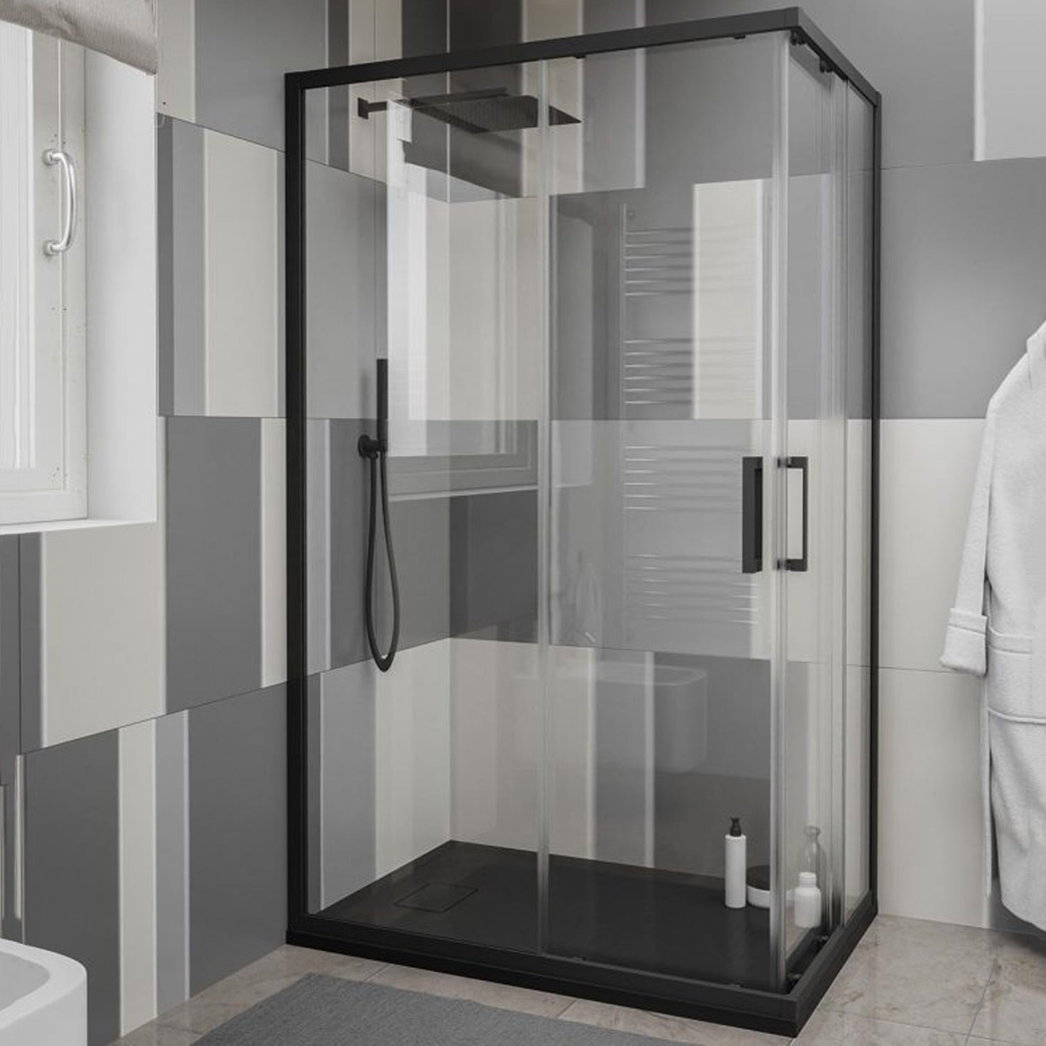 Box doccia angolare scorrevole in cristallo trasparente 80x140 cm DocciaGo serie Eos 6mm - Nero Opaco