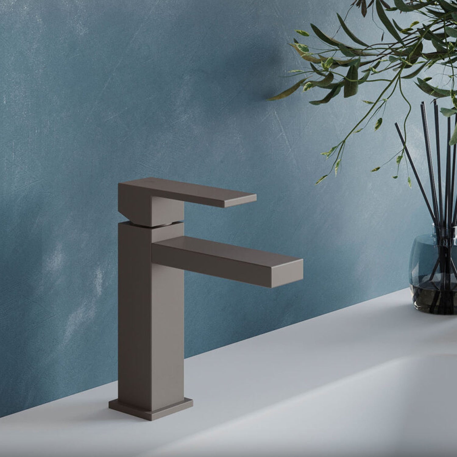 Miscelatore lavabo monocomando RubiFlux Square Mud con piletta di scarico click-clack - Grigio Fango 4