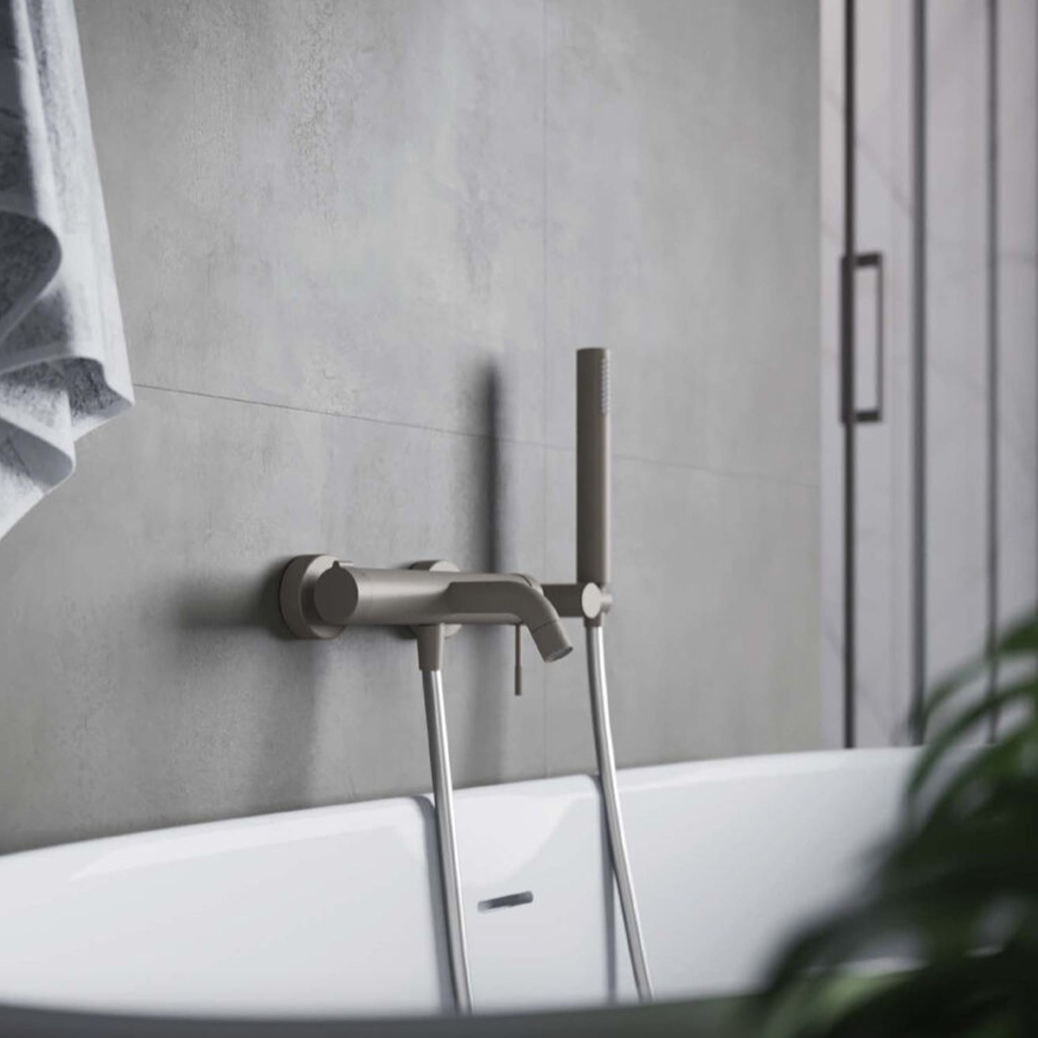 Miscelatore monocomando per vasca con kit doccino, eccentrici e rosoni RubiFlux York Mud - Grigio fango