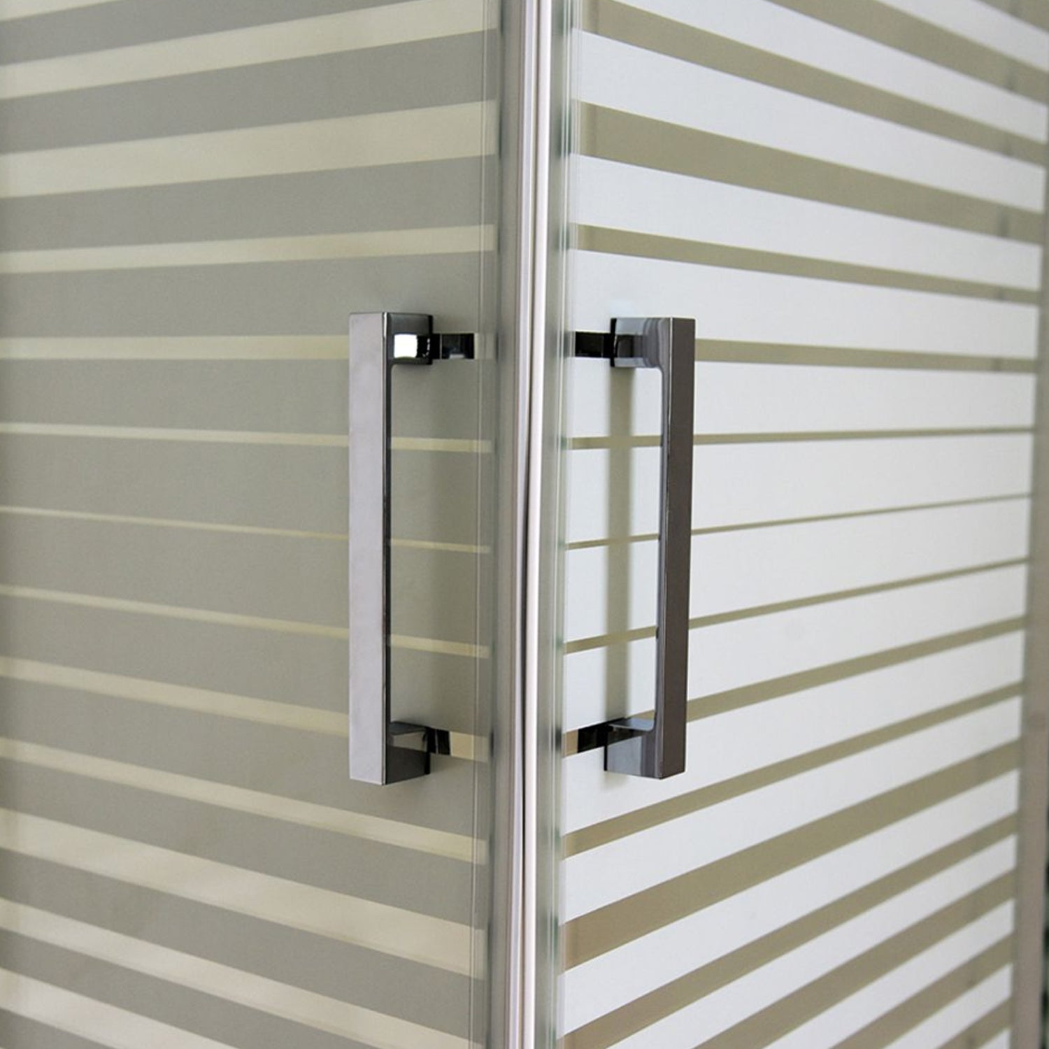 Box doccia Iconic cm 80x100 con apertura scorrevole angolare in vetro anticalcare Smart Clean serigrafato 6 mm 8