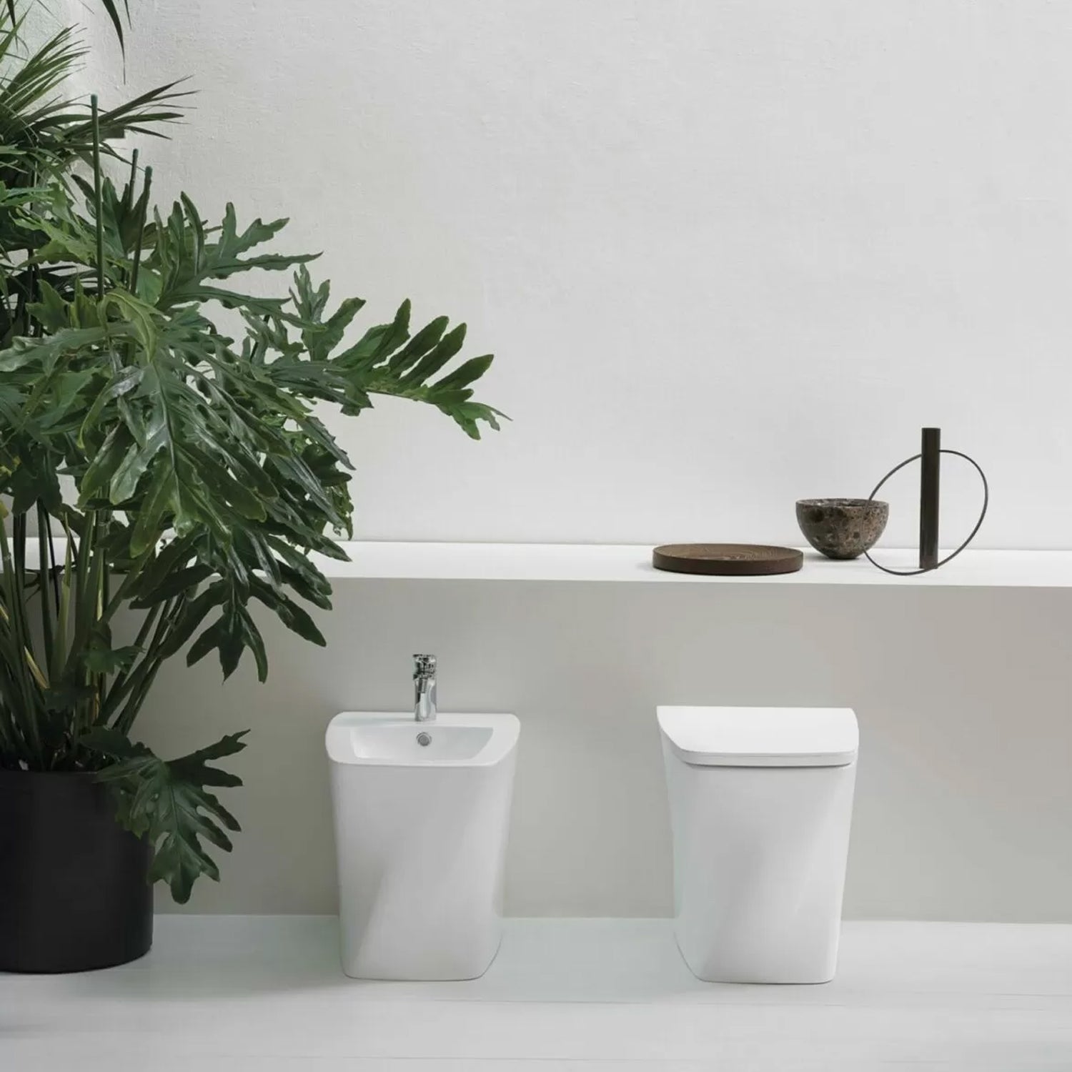  Coppia sanitari a terra Azzurra serie Hera 57x38x42 cm con sedile soft-close - Bianco lucido