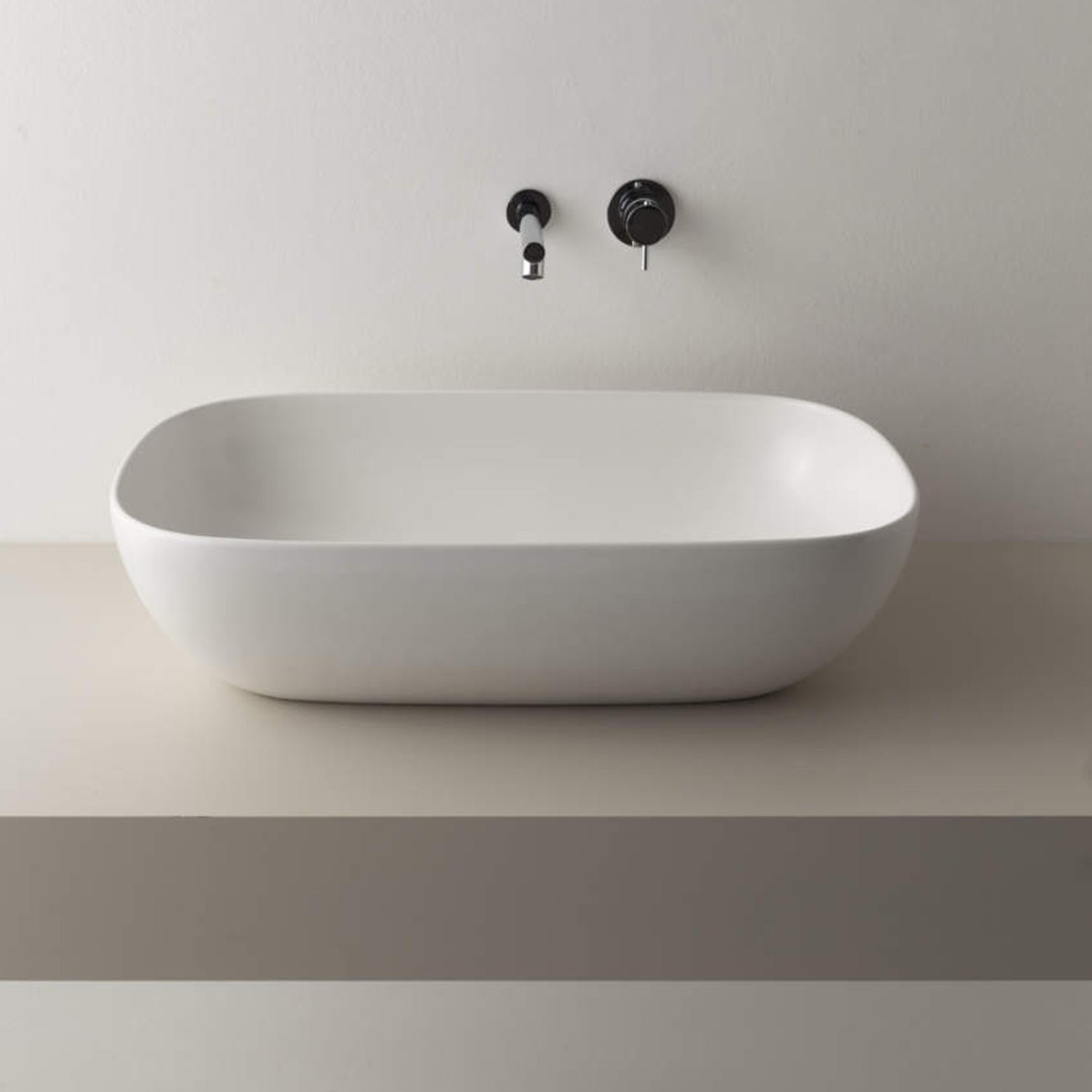  Nuovo lavabo d'appoggio Ceramica Globo T-Edge bianco opaco 60x38 h.16 cm