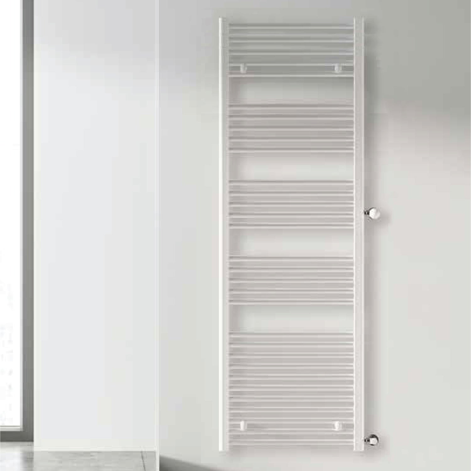 Termoarredo idraulico modello Bolzano Reno 1785x400 dritto con attacchi laterali 40/900 - Bianco by CeramicStore | Lo specialista del tuo bagno