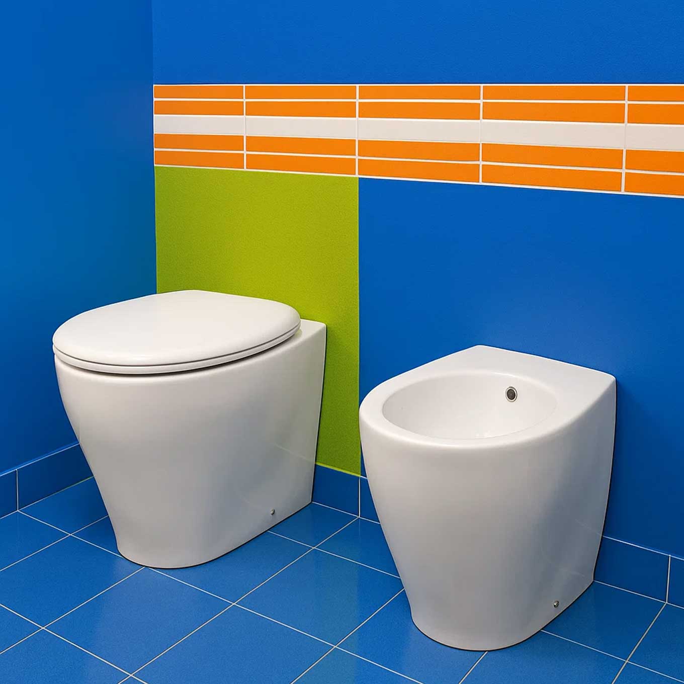 Sanitari filomuro con scarico universale e sedile tradizionale serie Duomo Plus Altezza cm 49